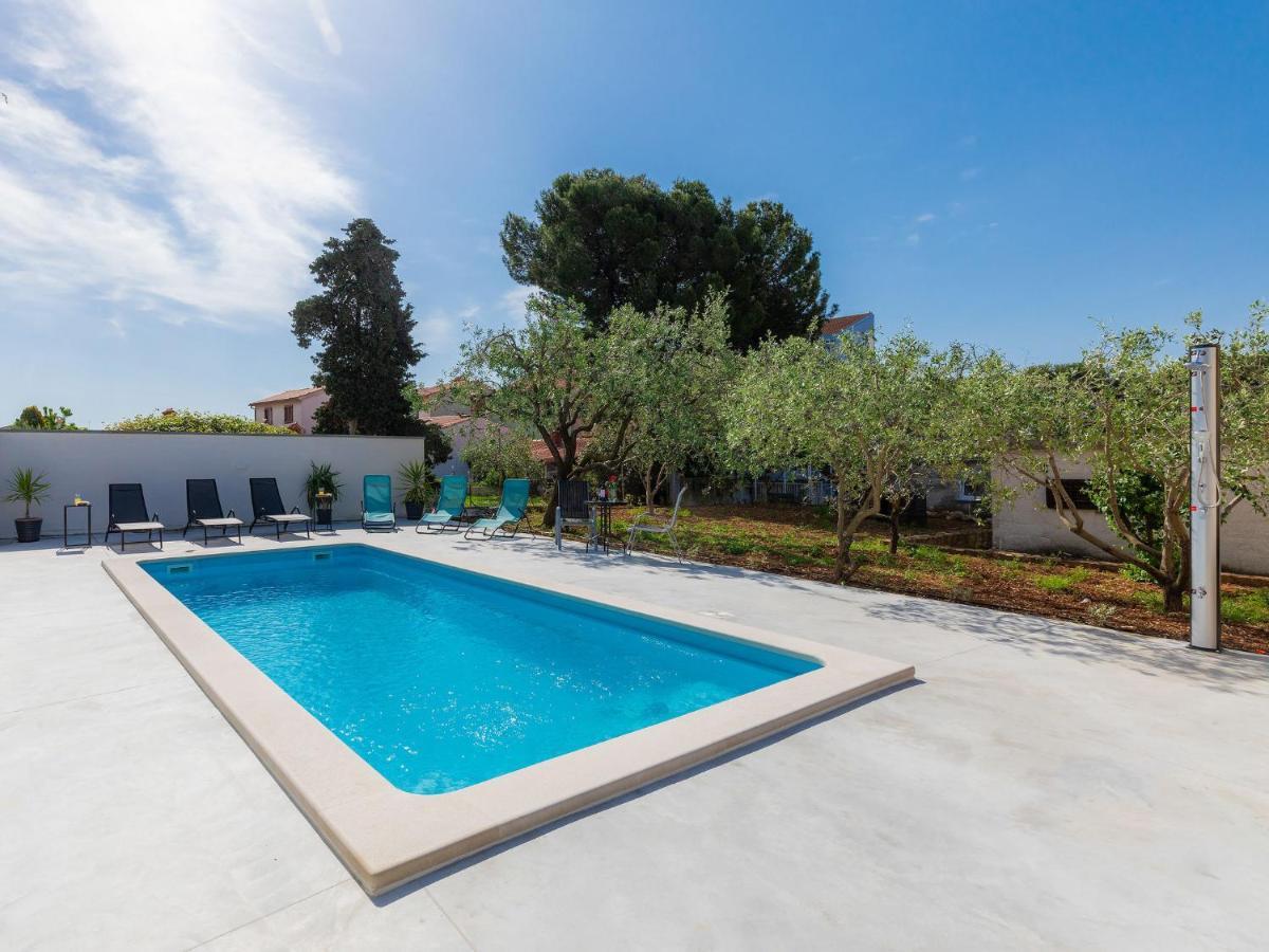 Apartment Laura By Interhome Pula Exterior foto